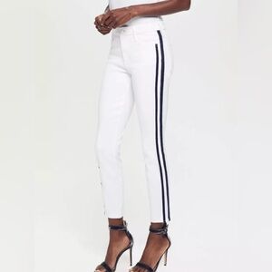 Mother Denim Looker Ankle in Glass Slipper Racer Size 24